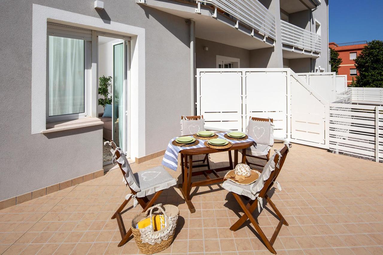 Appartamenti Villa Miramare Rimini Dış mekan fotoğraf